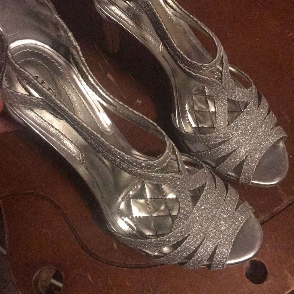 Sliver heels - Picture 4 of 5